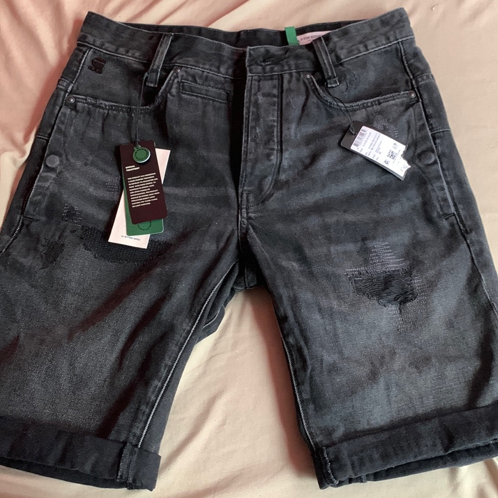 They are G-star Jean shorts size S Width 30